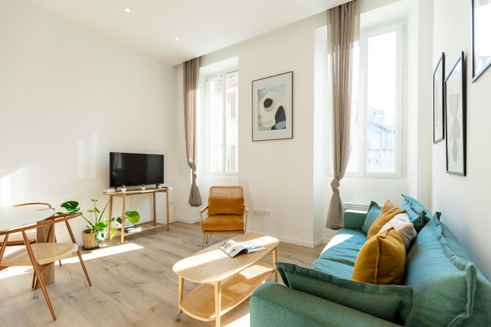 Refuge Chic Au Cours Julien T2 * Marseille